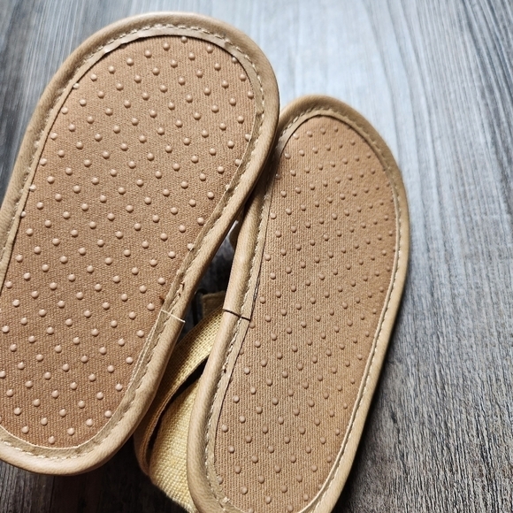 Sandals - Picture 5 of 6